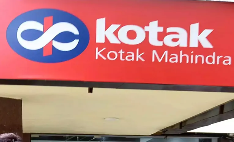 forgery case on Kotak Mahindra Bank Chairman