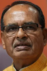 Shivraj Singh Chouhan Car Got Stuck in Pit11