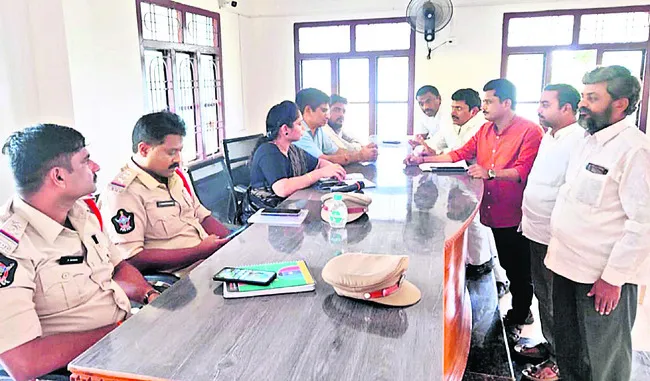 గ్రామస్తుల అభిప్రాయం మేరకే ఆలయాల నిర్మాణం