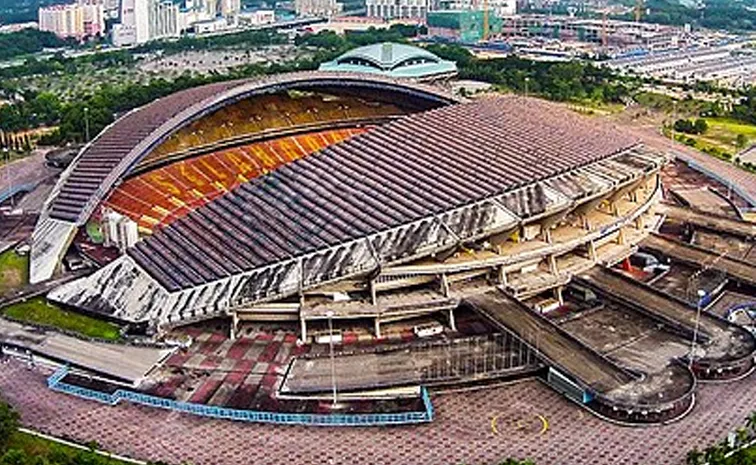 80000-Seat Malaysian Stadium Demolished in Seconds