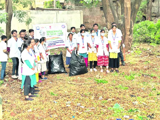 వెటర్నరీ కళాశాలలో స్వచ్ఛతా హీ సేవ