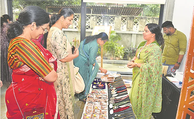 Showcase Of Eco Friendly Artworks In Hyderabad City