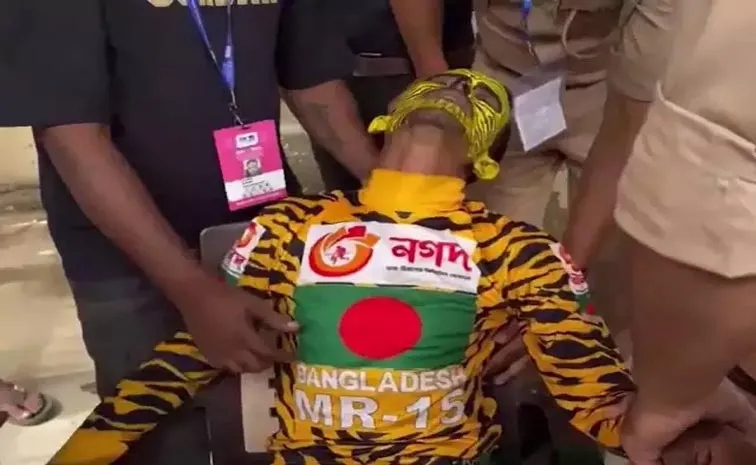 IND vs BAN 2024: Bangladesh Fan Tiger Robi Rushed To Hospital After Alleged Attack During Kanpur Test6