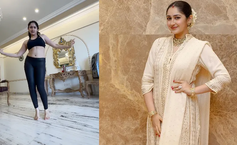 Arya Wife Sayyeshaa Saigal Reentry