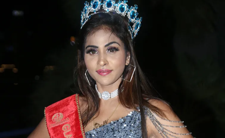 Tollywood Actress Snehalatha Reddy Gets Glaman Award