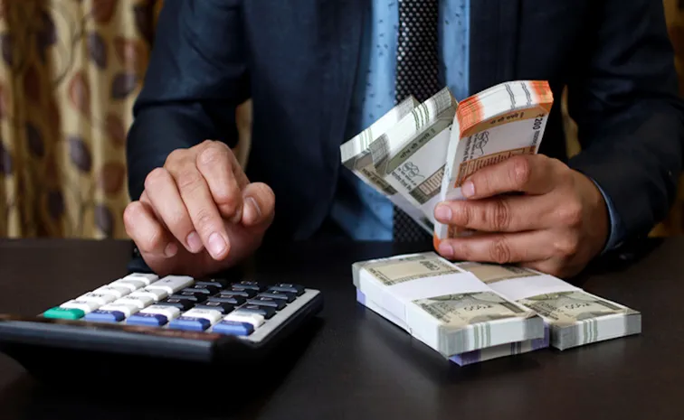 Huge Fraud In The Name Of Investment In Hyderabad