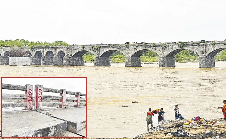 Prakash Nagar Bridge in Danger Due to Munneru Effect