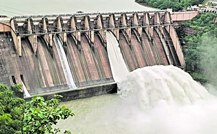 Godavari River Reaches Danger Level in Bhadrachalam