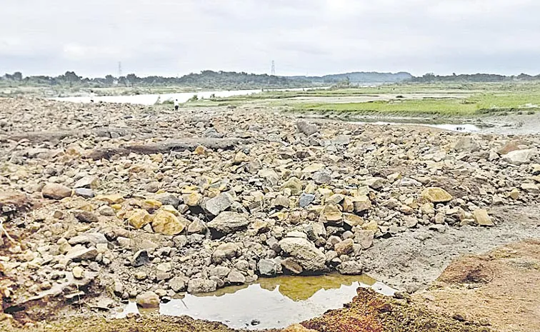 Thousand Acres Of Land Submerged Due To Akeru Vagu Floods