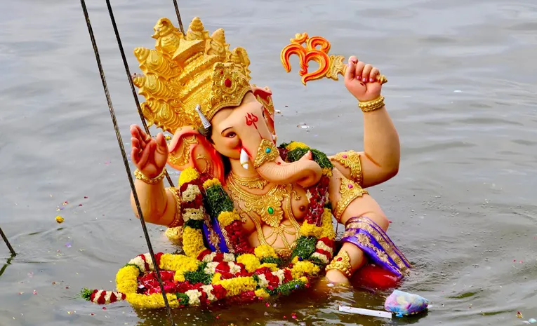 Ganesh idol making with plaster of Paris