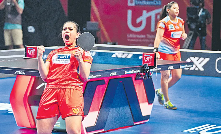 Dabang Delhi Beat Ahmedabad SG Pipers