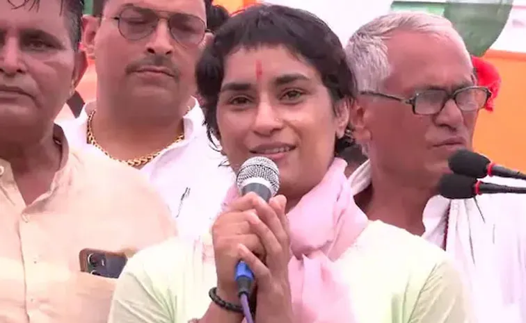 Vinesh Phogat slams bjp leaders Those happy over my loss should be tried sedition