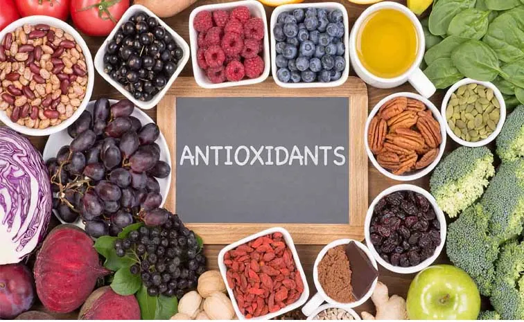 Antioxidant Rich Foods For Glowing Skin And Prevent Cancer