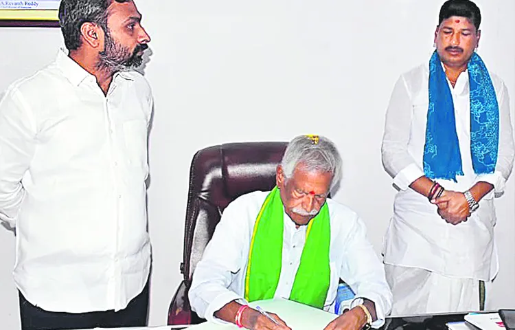 Kodanda Reddy is the new chairman of Rythu Commission