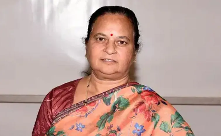 Congress suspends MLA Sulbha Khodke over anti party activities Maharashtra