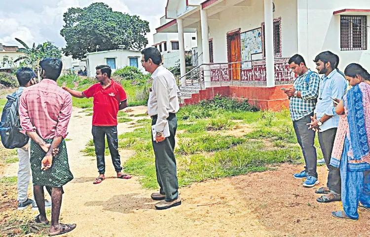 TDP leaders locked the secretariat