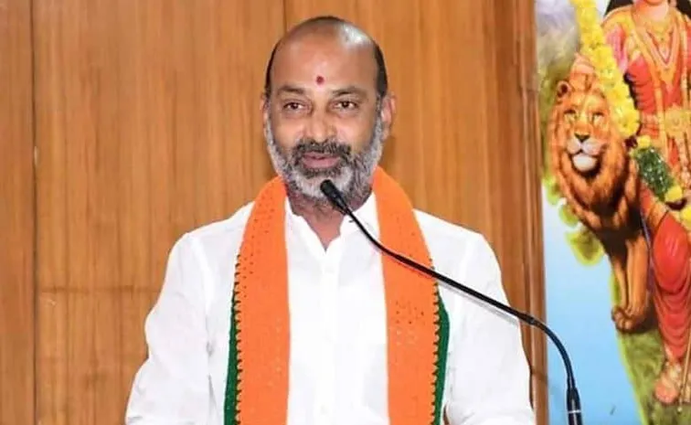 Bandi sanjay Visit at Muthyalamma Temple