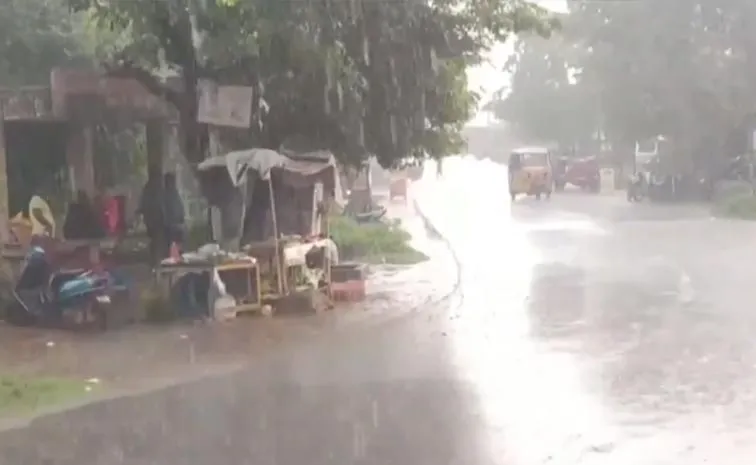 Rain lashes parts of Chennai city Tamil Nadu updates