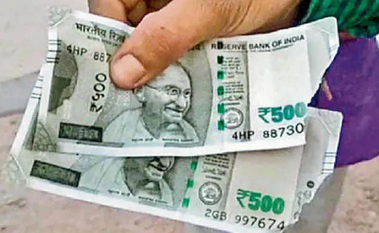 What to do if torn notes get from ATM Know RBI rules