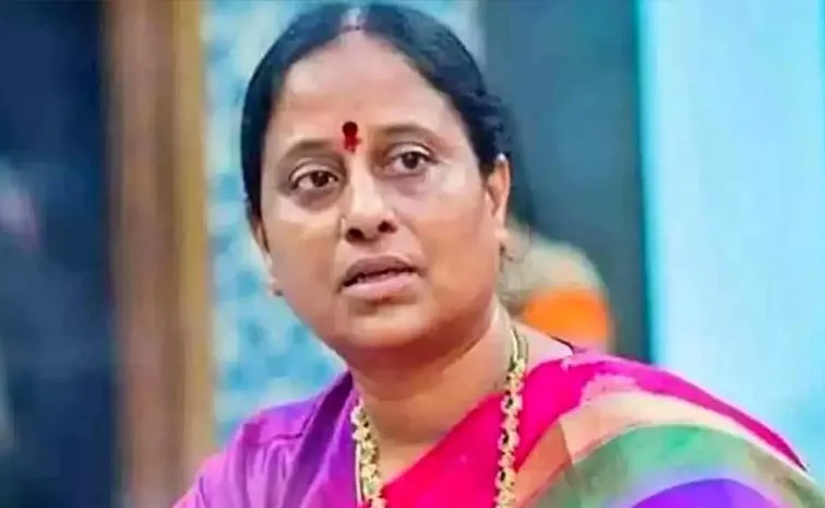 warangal congress mlas will go delhi 17 october to complain on konda surekha