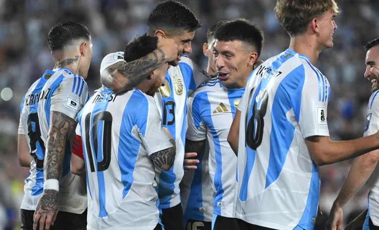 Messi grabs hat-trick as Argentina thumps Bolivia 6-0