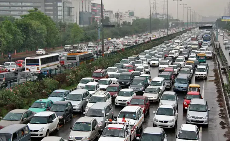 12000 Cars For Day in India By 2035: IEA Report