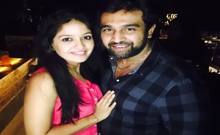 Late actor Wife Meghana visits Chiranjeevi Sarja memorial on birth anniversary