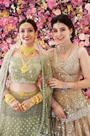 Reliance Jewels Unveils Vivaham Collection3