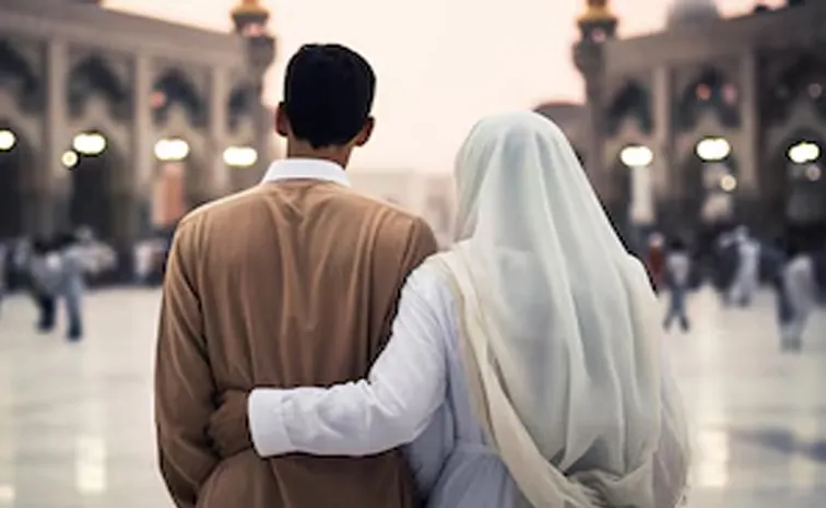 How should be the relationship between husband and wife?