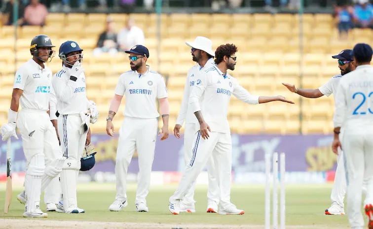 Ind vs NZ 2024 1st Test: Kiwis All Out for 402 Lead India by 356 Runs