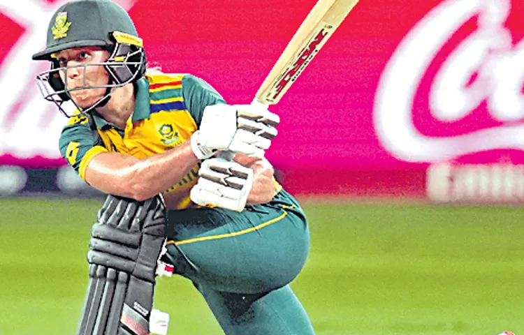 South Africa beat Aussies by 8 wickets in the semi finals