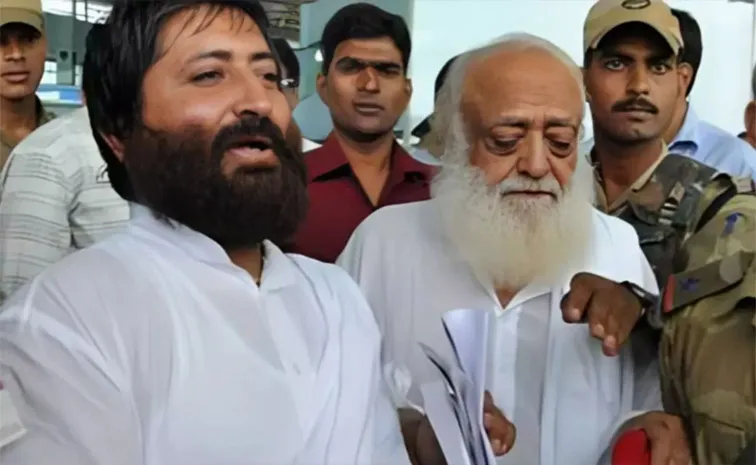 Asaram and his son Narayan Sai meet After 11 Years