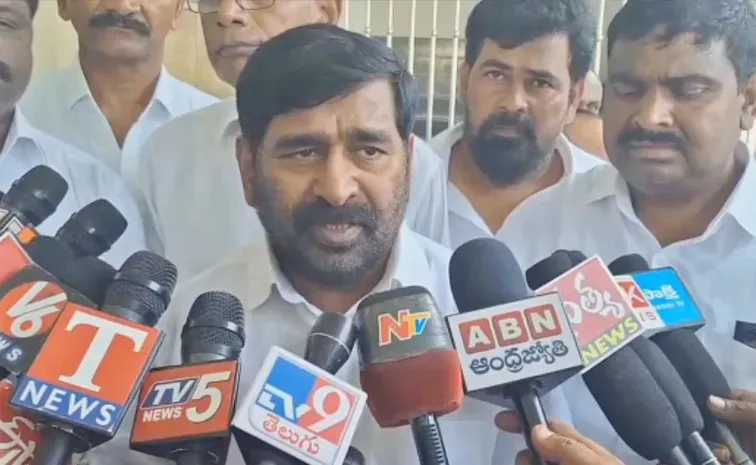 BRS Leader Jagadish Reddy Comments On Minister Komatireddy