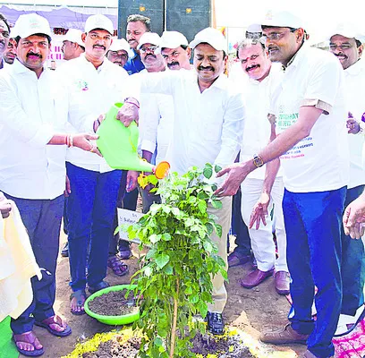 పరిసరాల పరిశుభ్రత  అందరి బాధ్యత 
