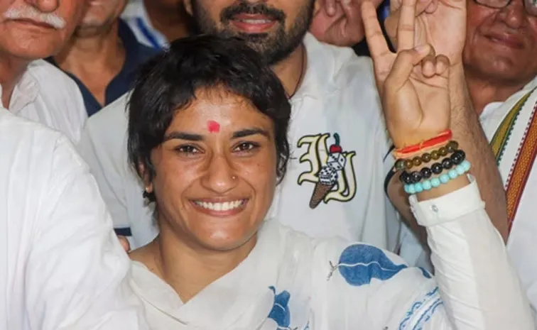 Vinesh Phogat claims refused PM Modi call after Olympics setback