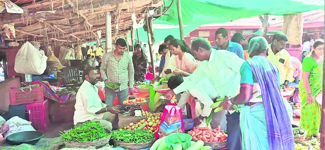 రైతుబజార్‌లో ధరల మంట