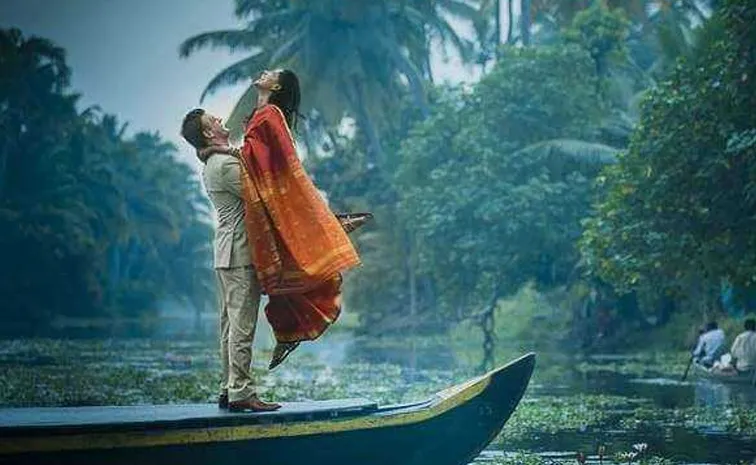 Honeymoon Destination Alappuzha Kerala Padavintlo Viharam