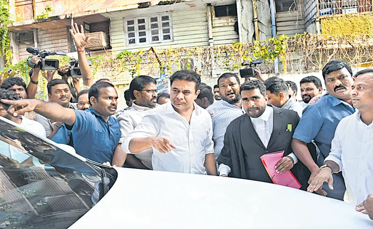 BRS Leader KTR Fires On Konda Surekha