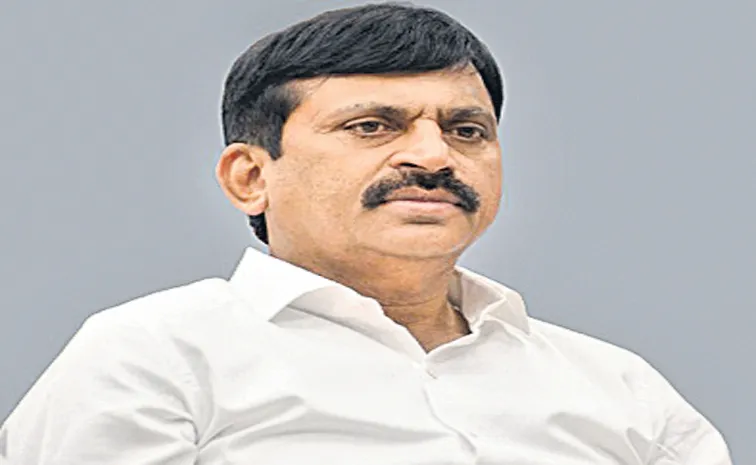 Ponguleti Srinivas says political bombs are going to explode in Telangana