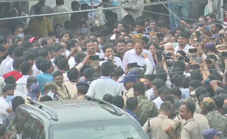 Security failure At Ys jagan Gurla Visit Serious On Police