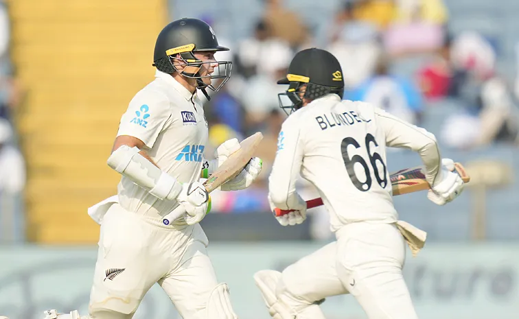  New Zealands lead swells to 301 at stumps on Day 2