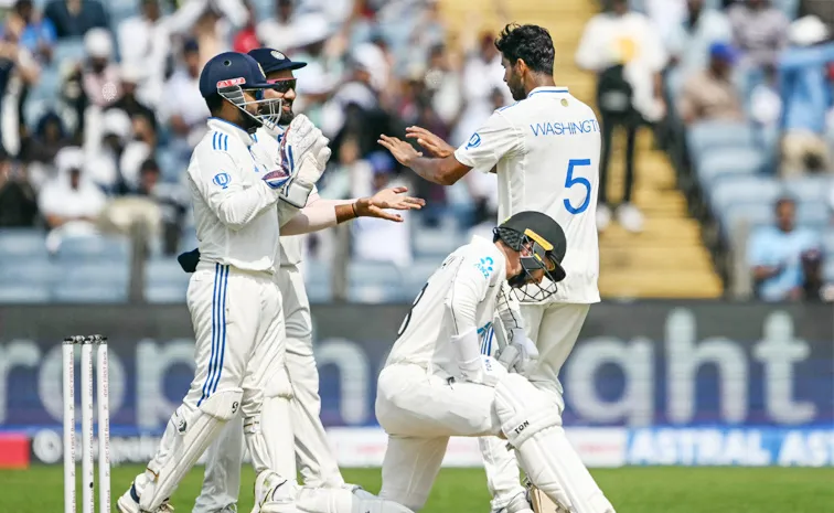 Ind vs NZ Pant Instruction To Sundar Backfires Says Merko Kya Pata Hai