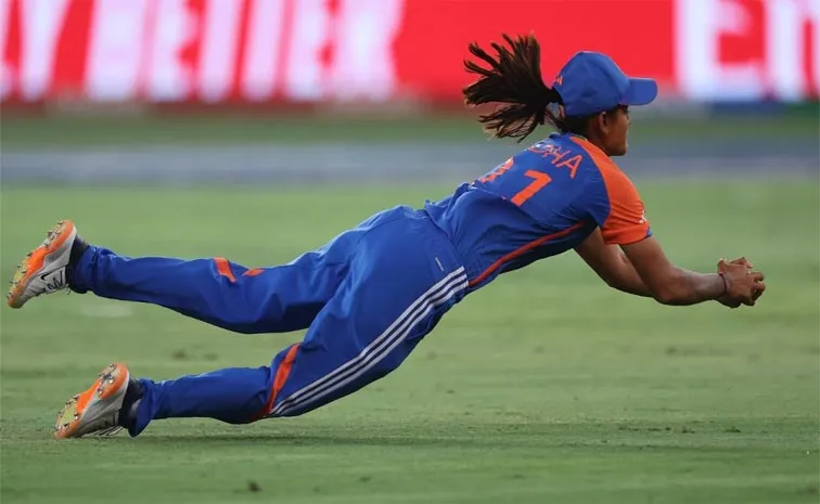 Radha Yadav Makes Full Stretch Dive To Pull Off Stunning Catch Against New Zealand In Second ODI