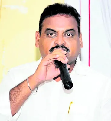 డీఏ ప్రకటించకపోవడం బాధాకరం 