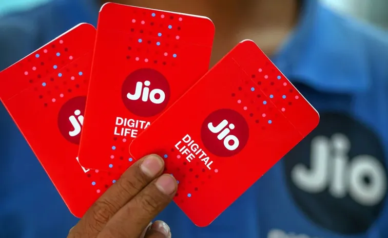 Jio cheapest plans with free OTT