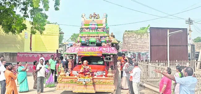 అయోధ్య రామయంత్రం రథానికి ఘన స్వాగతం 
