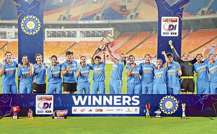 India Women beat New Zealand Women by 6 wickets