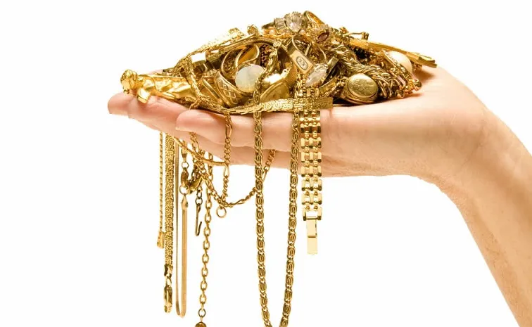 Gold Demand High in Dhanteras