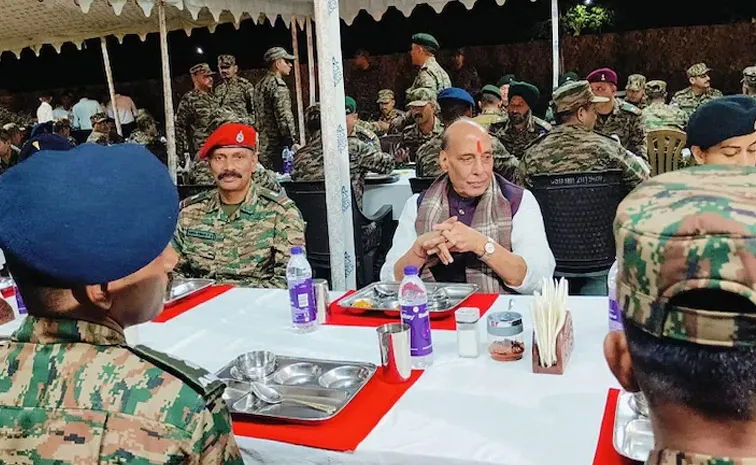 Rajnath Singh Celebrates Diwali With Indian Army Troops