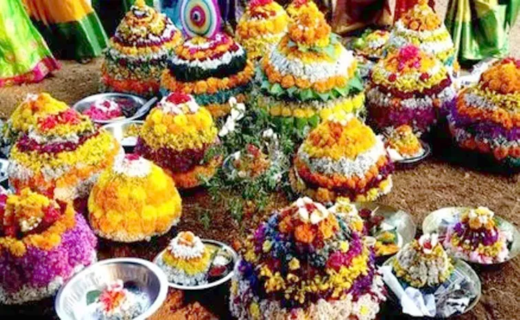 Dussehra 2024: Fifth Day Atla Bathukamma Speciality